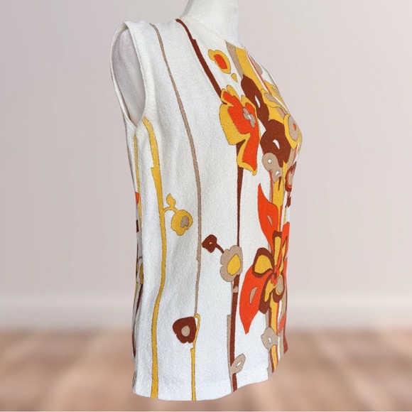 Vintage 60s or 70s Sugarbush Floral Mod Sleeveless Stretch Nylon Top - Picture 3 of 8